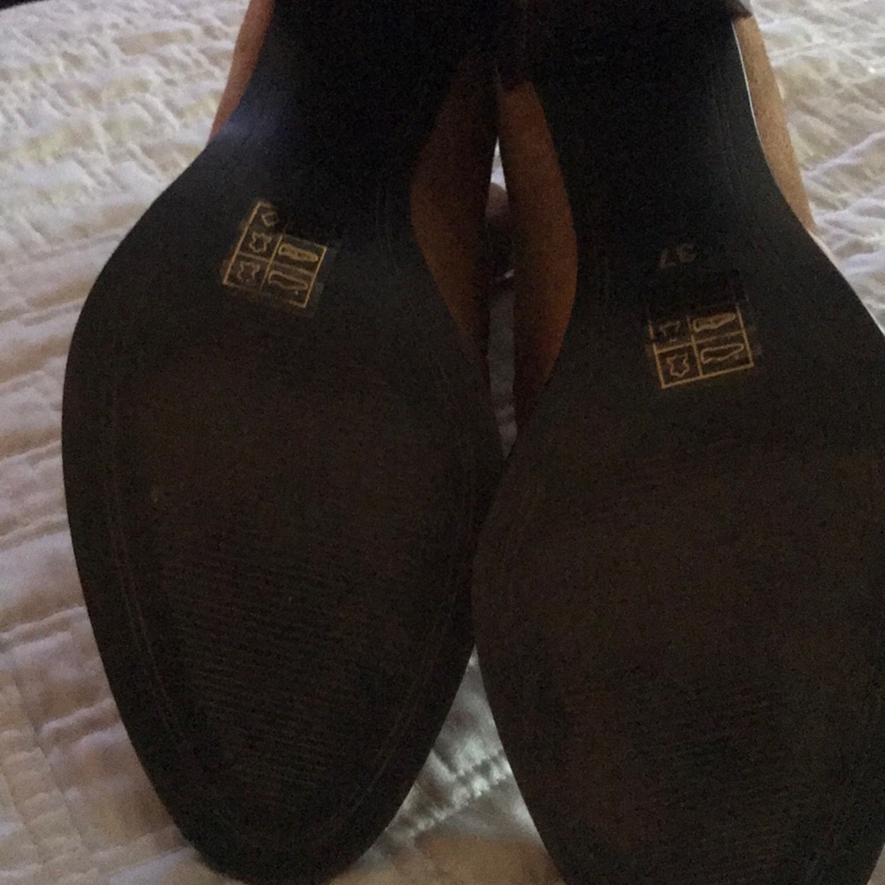 Scala Booties - Picture 4 of 4